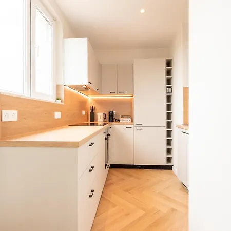 Amazing 2 Bedroom With Sea View Διαμέρισμα