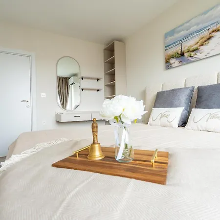 Amazing 2 Bedroom With Sea View * Βάρνα