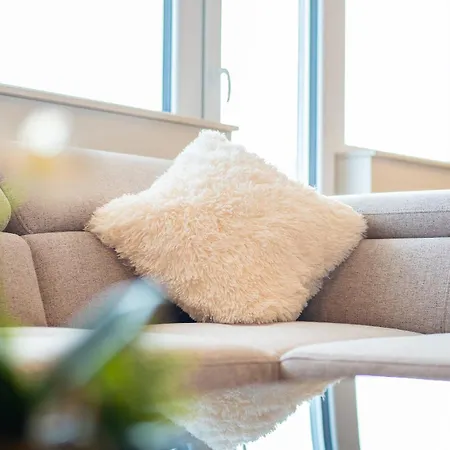 Amazing 2 Bedroom With Sea View Διαμέρισμα