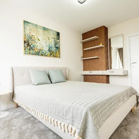 Amazing 2 Bedroom With Sea View