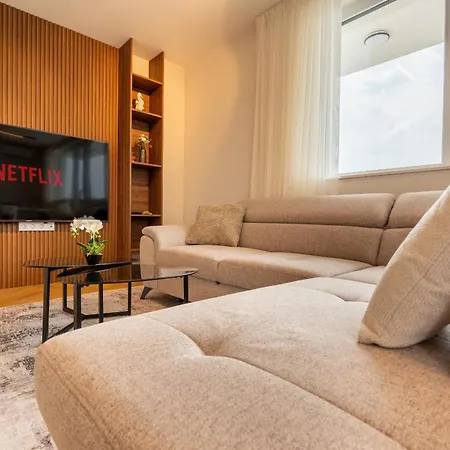 Amazing 2 Bedroom With Sea View Βάρνα
