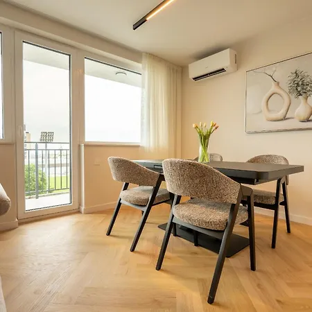 아파트 Amazing 2 Bedroom With Sea View 바르나